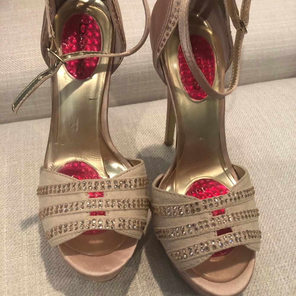 Bebe heels